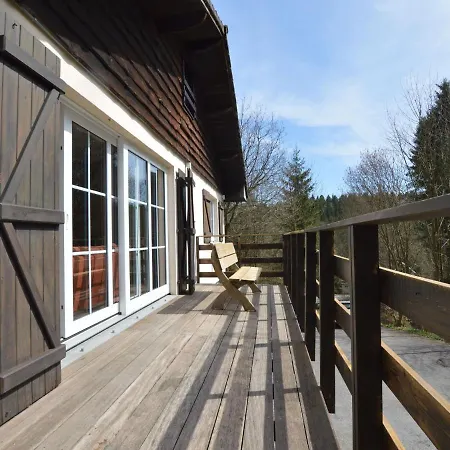 Hébergement de vacances In The Middle Of Nature With Sauna *